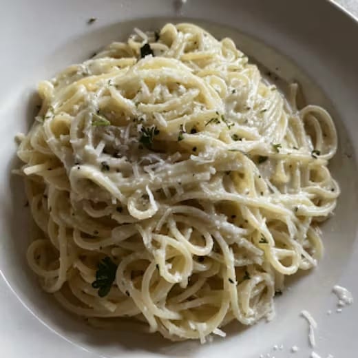 Spaghetti Cacio E Pepe.