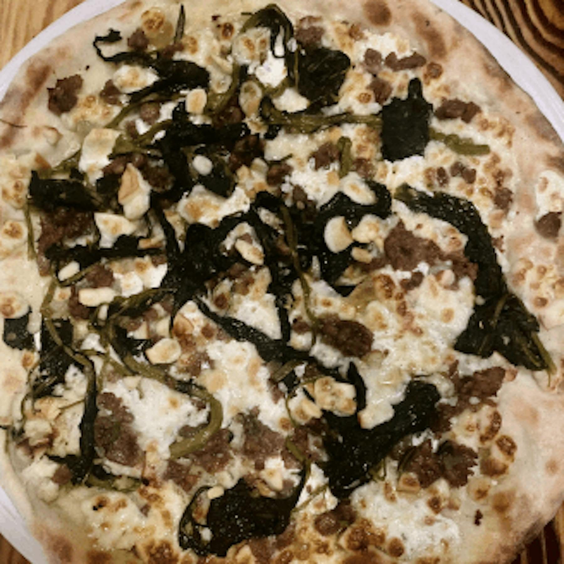 Pizza Salsiccia E Friarielli.