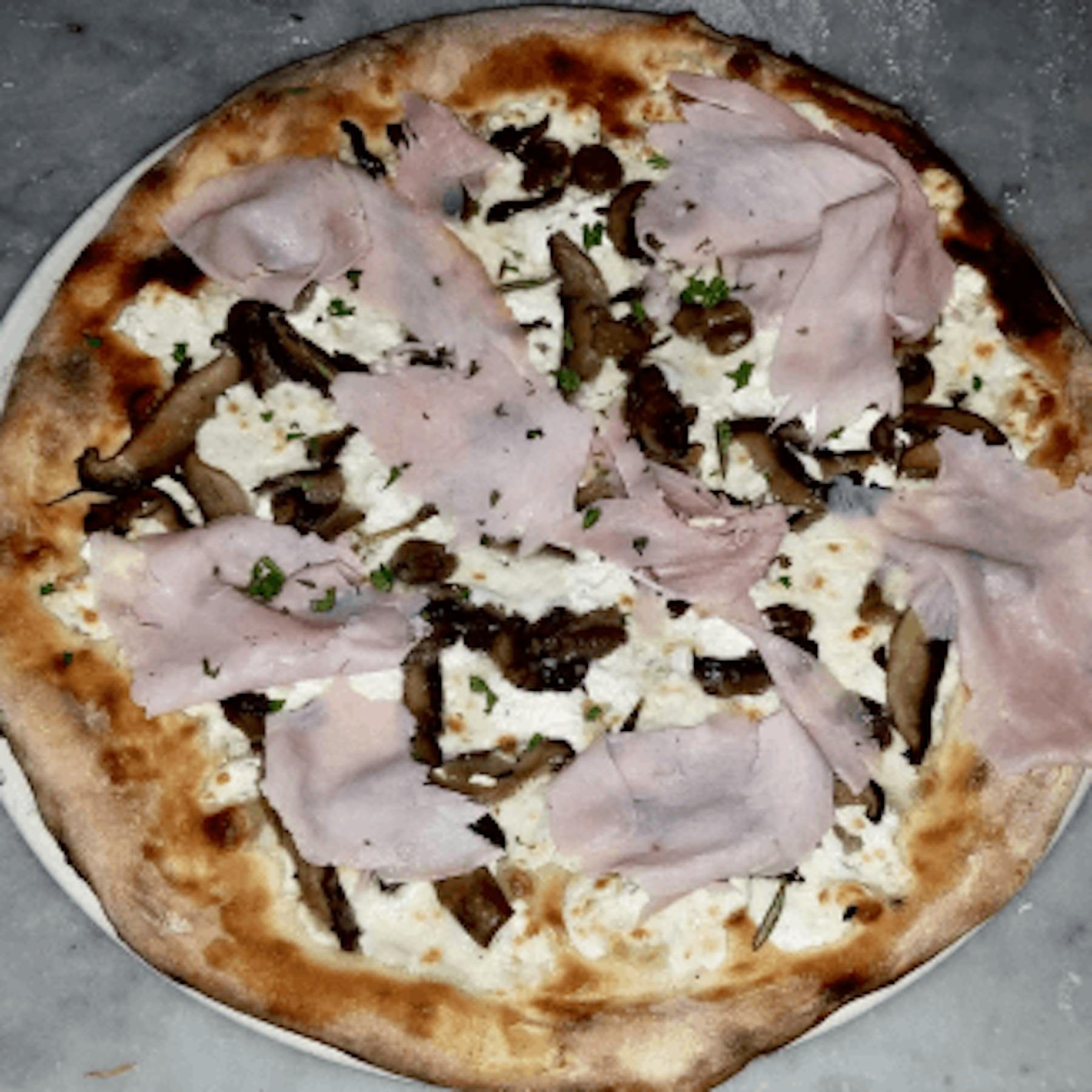 Pizza Pandemia Cotto E Pazzia.