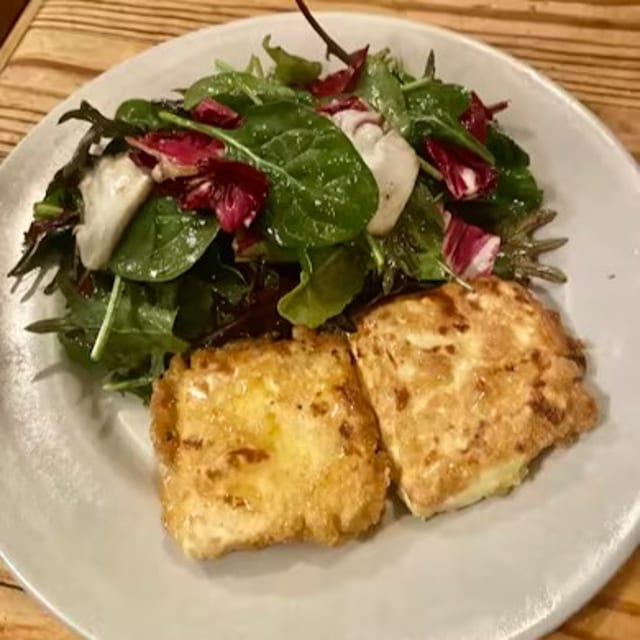 Ricotta Di Bufala Dorata E Fritta.