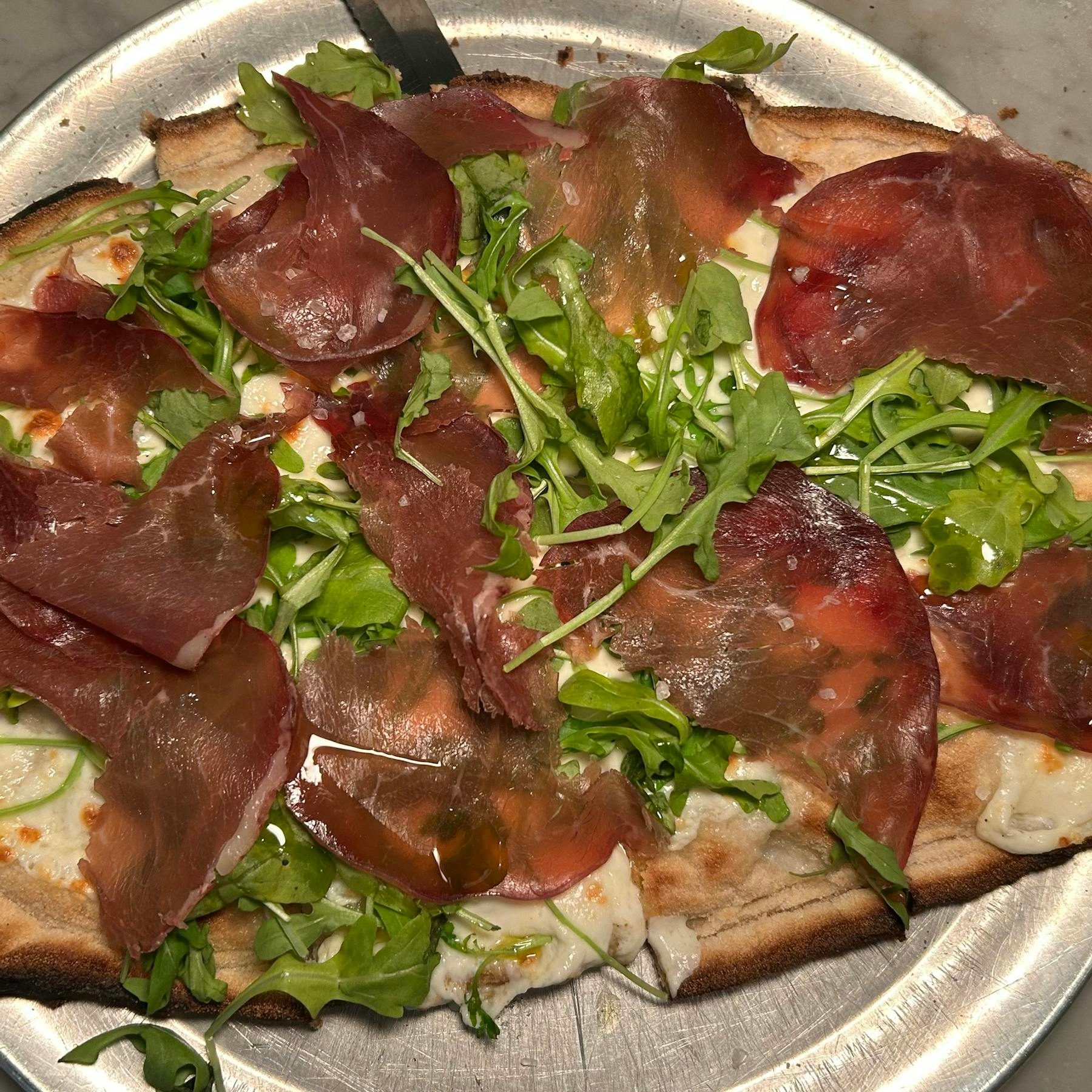 Pinsa Pizza Bresaola.