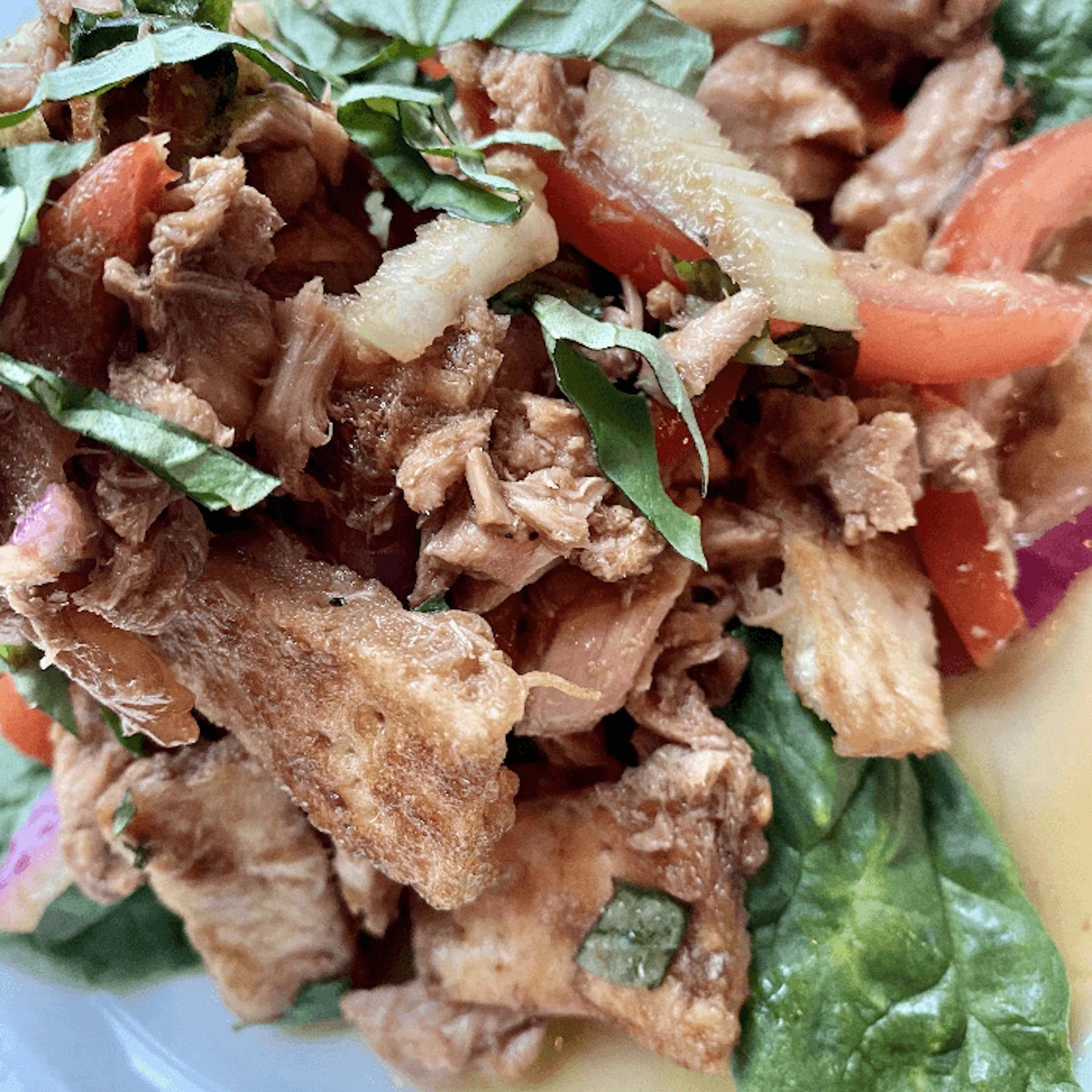 Tonno, Pane E Cipolla Salad.