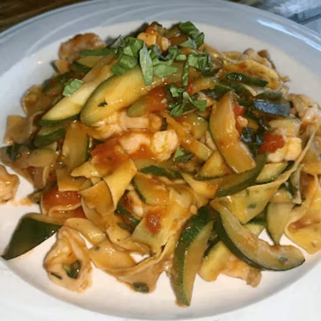 Tagliatelle Gamberi E Zucchine.