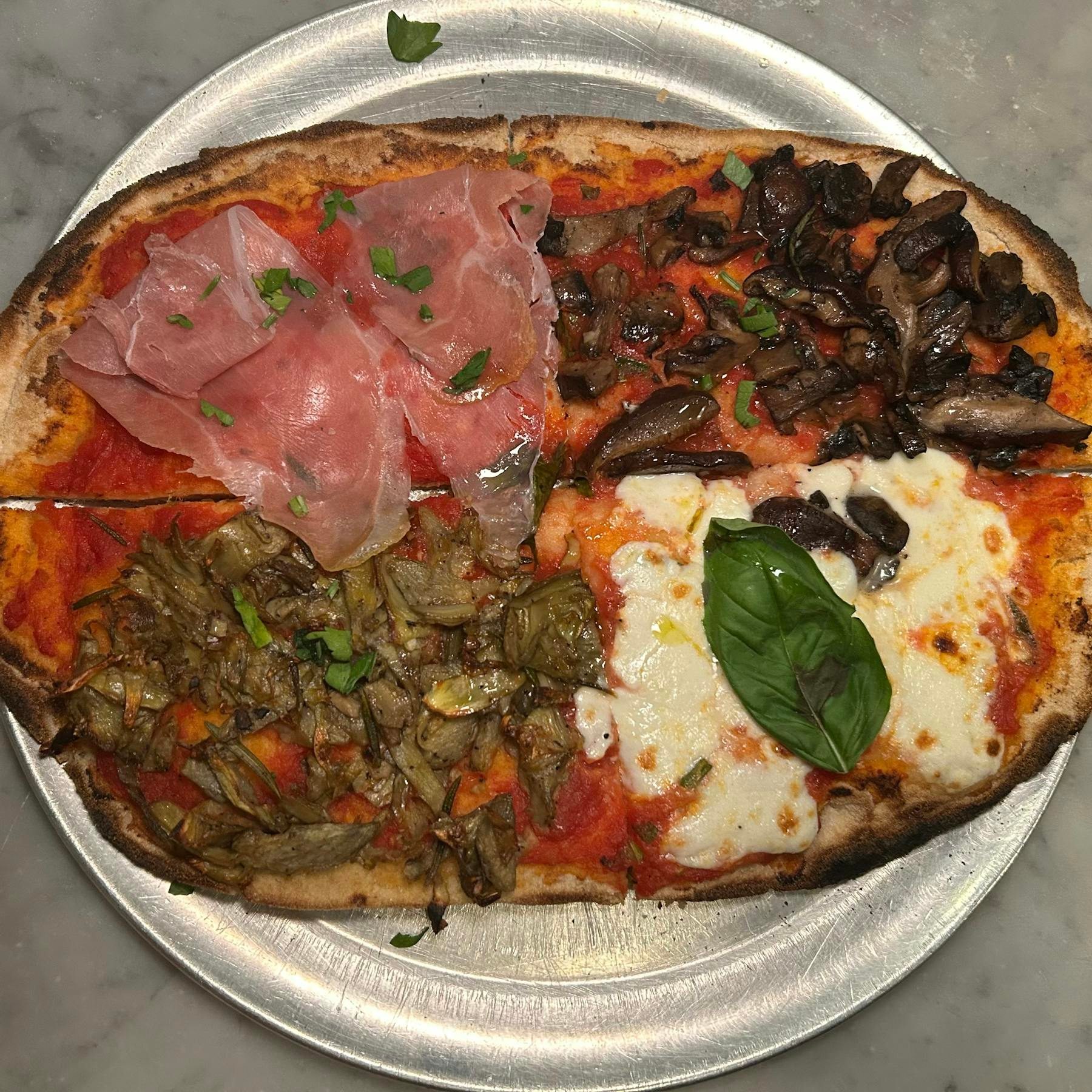 Pinsa Quattro Stagioni.