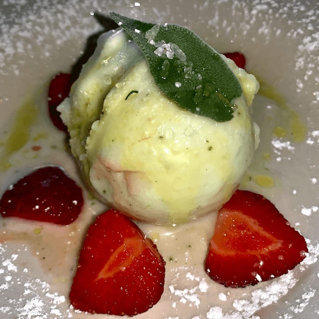 Sorbetto Limone E Salvia, EVOO E Sale Grosso.