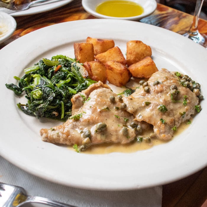 Medaglioni Di Vitello Al Limone.